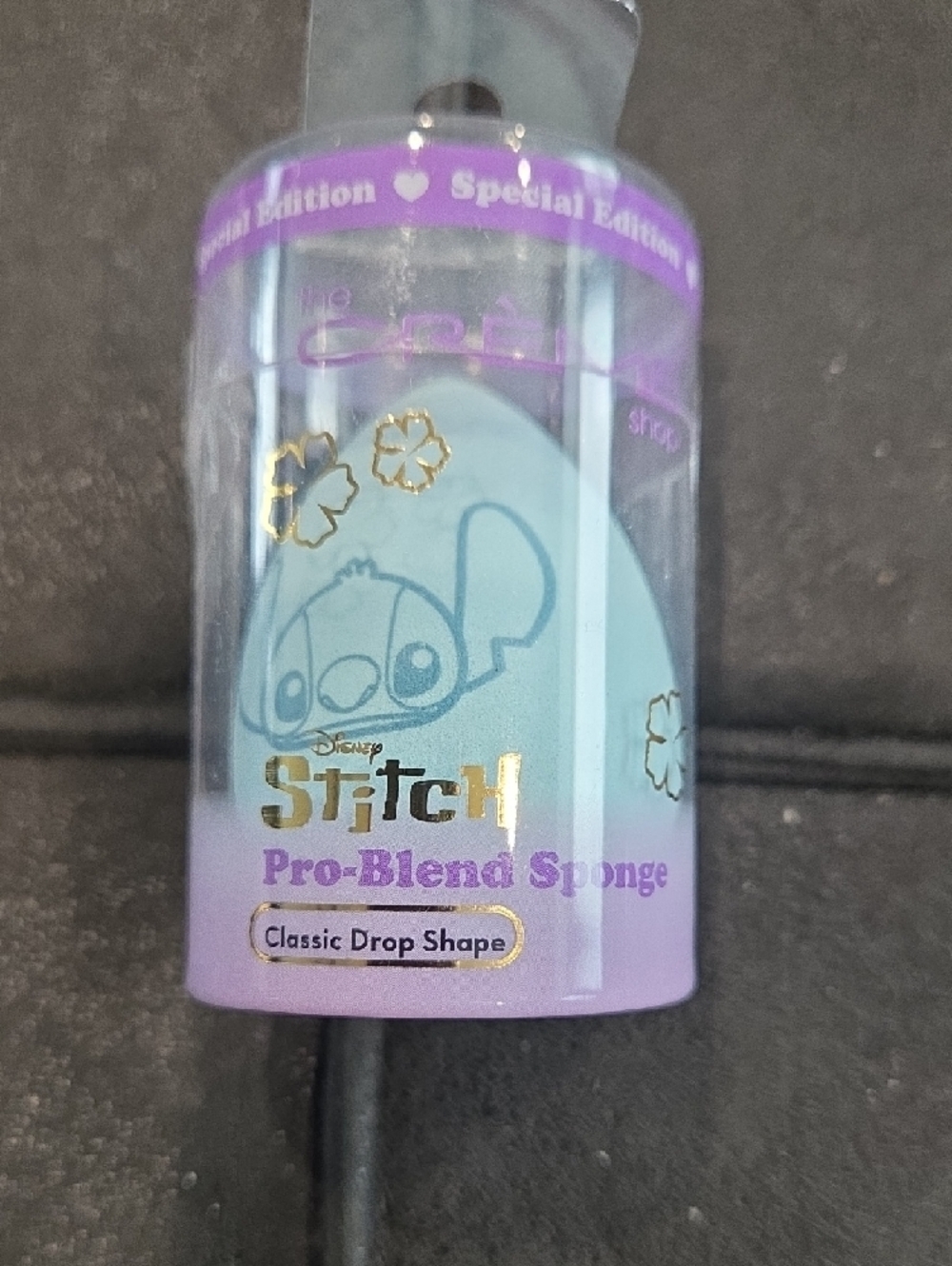 The Crème Shop x Disney Stitch Blue Pro-Blend Makeup Sponge - Picture 3 of 4